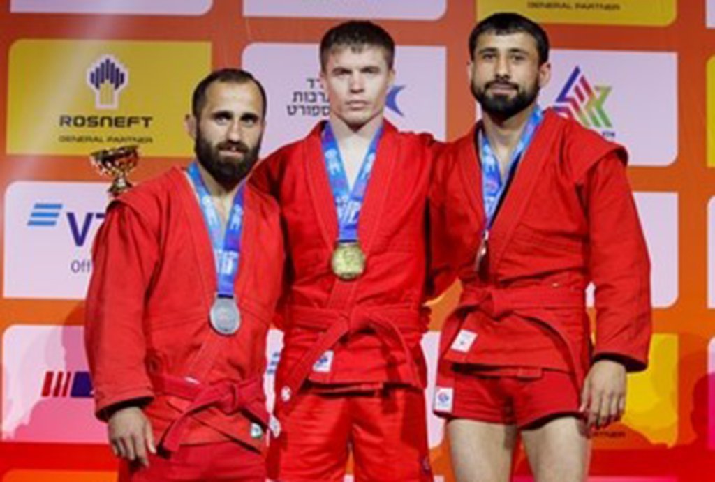 Владимир Гладких (в центре) в пятый раз стал победителем чемпионата Европы. Фото: Пресс-служба ВФС