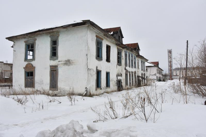 В Свердловской области в расселении из ветхих и аварийных домов нуждается более 18 тысяч уральцев. В реестр домов на расселение включили уже 350 тысяч квадратных метров жилья.