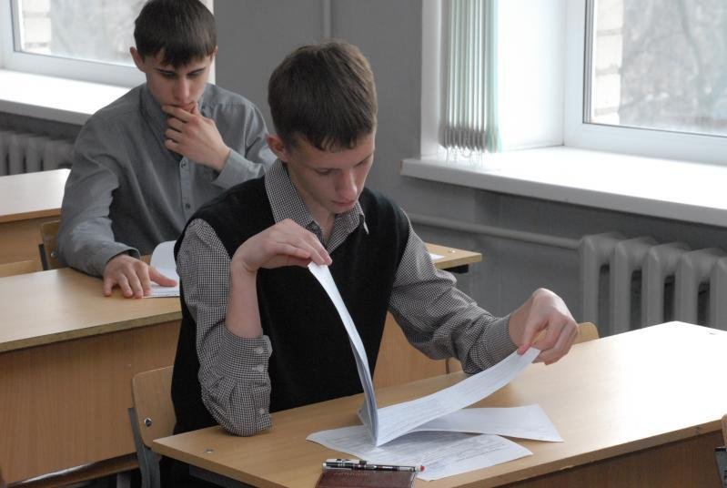 В Екатеринбурге в 2017 году золотые медали получат почти 700 учеников.