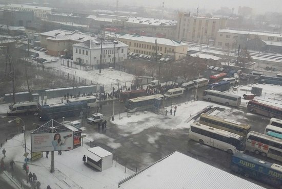 Эвакуация автовокзала в Екатеринбурге. Фото: Сергей Бунин