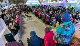 Это максимум насколько рассчитана главная праздничная площадка Екатеринбурга. Фото: пресс-служба мэрии