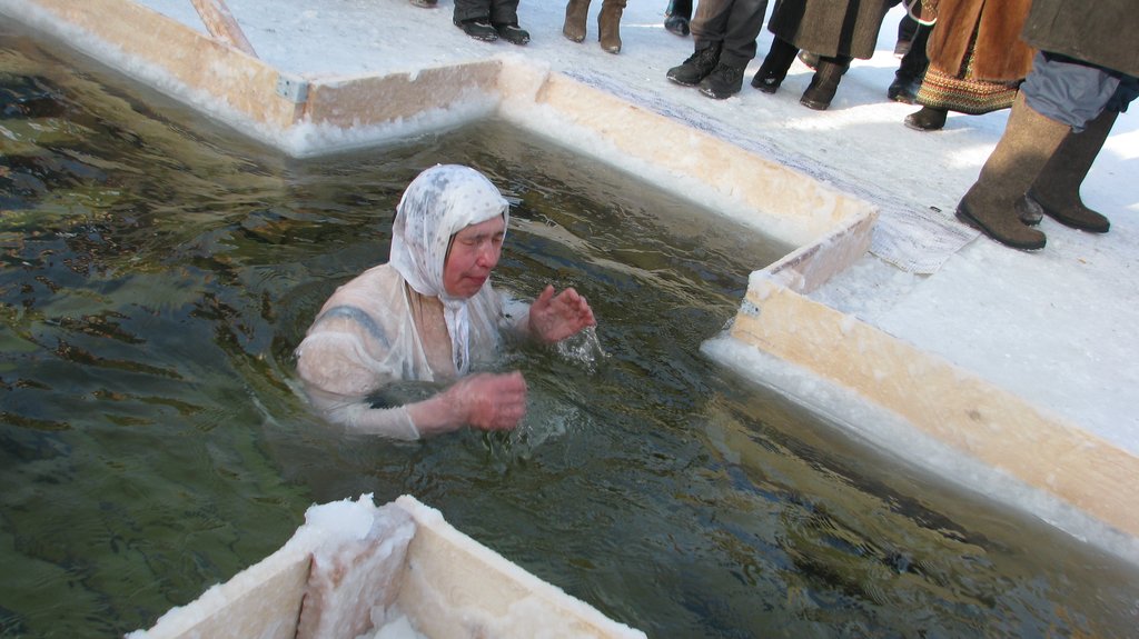 Крещенские купания на Среднем Урале