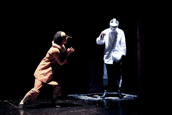 На сцене Театра кукол итальянский триллер по произведению К.Коллоди - Пиноккио. Фото: театр кукол