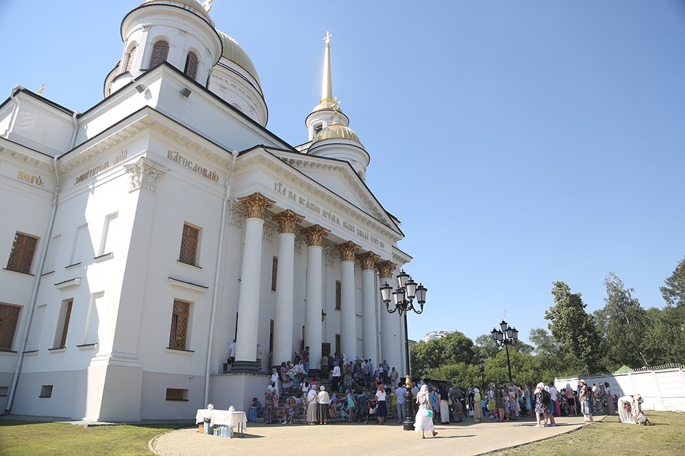Ново-Тихвинский монастырь
