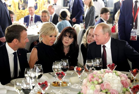Эммануэль Макрон и Владимир Путин уже неоднократно общались на различных мероприятиях. Фото: пресс-служба Кремля