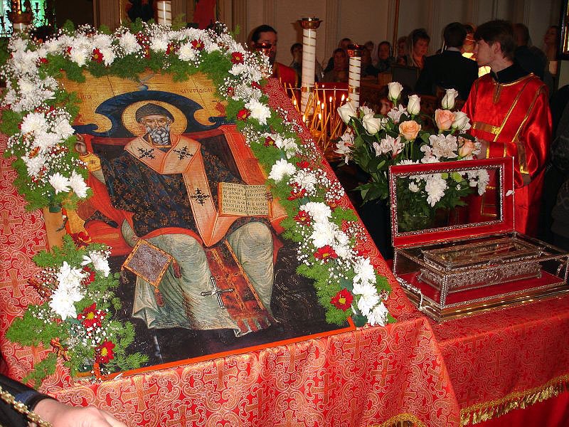 Ковчег с мощами святителя Спиридона Тримифунтского.