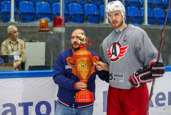 Екатеринбургские хоккеисты показали абсолютный результат, одержав пять побед в пяти матчах. Фото: пресс-служба ХК "Автомобилист"
