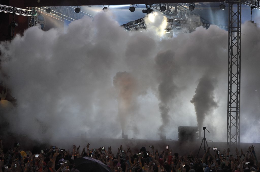 Дым на сцене