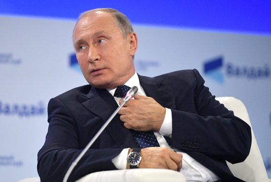 Владимир Путин: "мы готовы и будем применять ядерное оружие только тогда, когда удостоверимся в том, что кто-то, потенциальный агрессор, наносит удар по России, по нашей территории". Фото: пресс-служба Кремля