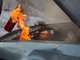 Жертвами огня стали сразу три машины: две в Асбесте и одна в посёлке Красногвардейский. Фото: Владимир Мартьянов