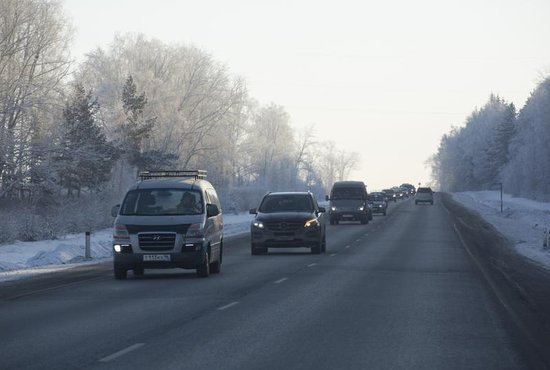 Водителей попросили учитывать погодные условия во время поездок. фото: Владимир Мартьянов
